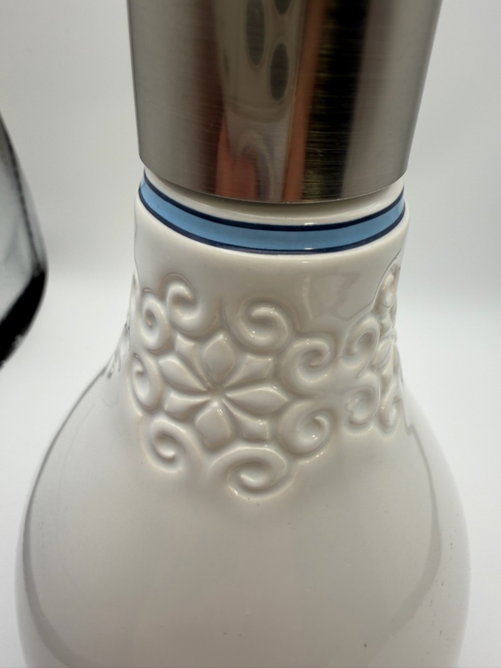 White and Blue Ceramic Soap Dispenser, Decorative Bath Accessory - Picture 7 of 7